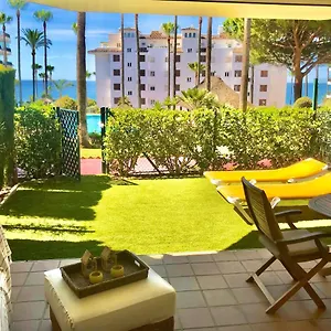 mi-capricho-beachfront-grownfloor-private-garden-terrace.es-andalucia.com/